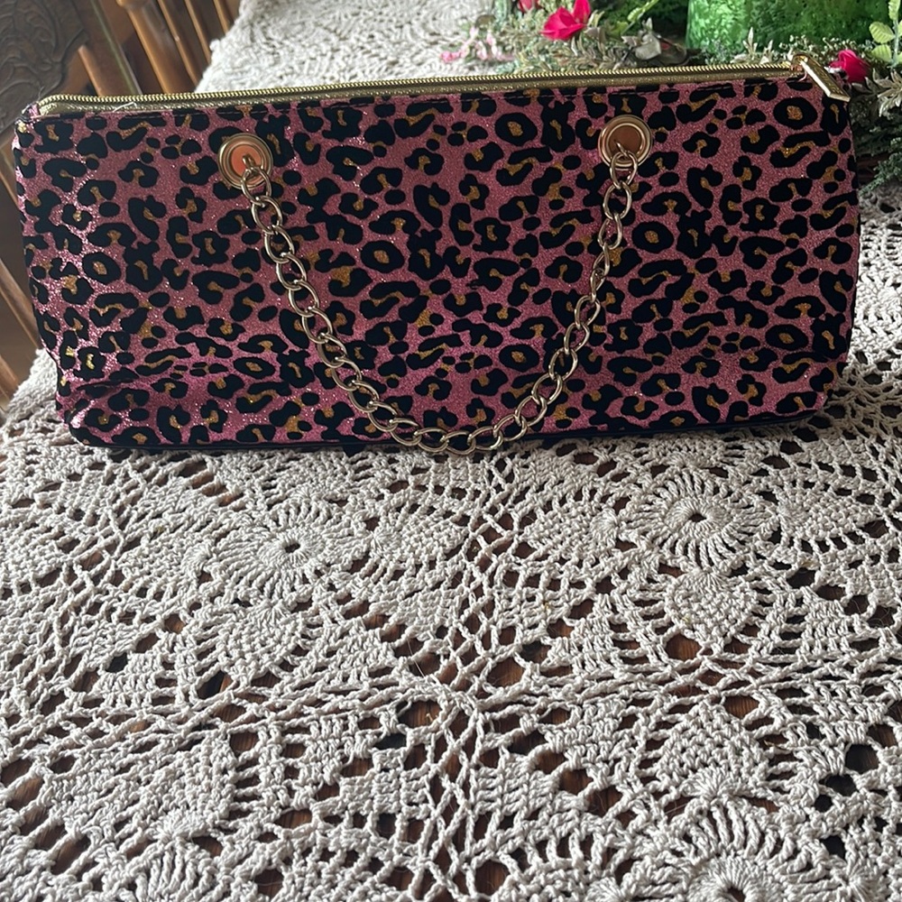 Hot pink leopard print ice wear bag